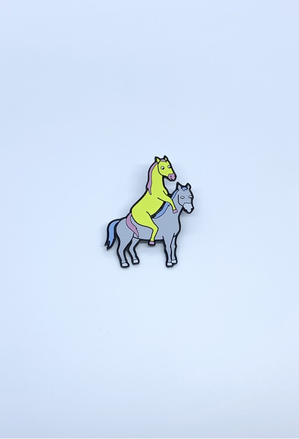 HORSES ENAMEL PIN